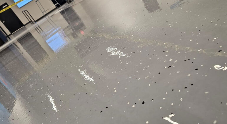 Epoxy-Light-Flake-System